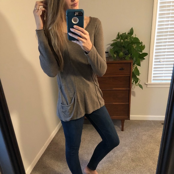 SOLD ➕ Rory Sweater ➕ - Picture 3 of 3